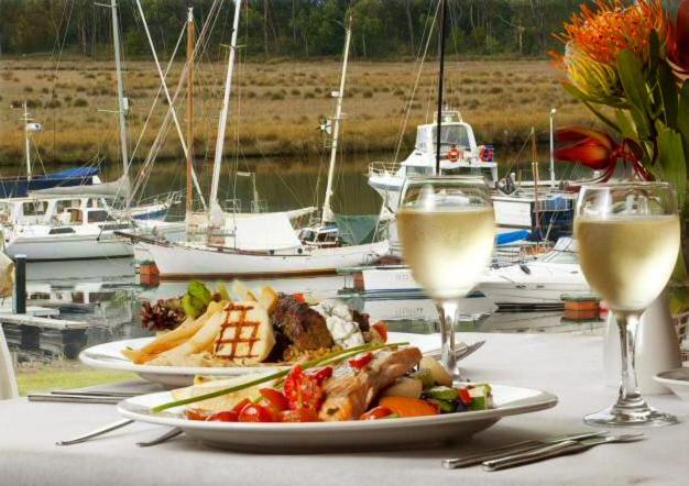 Kermandie Hotel Port Huon Екстер'єр фото